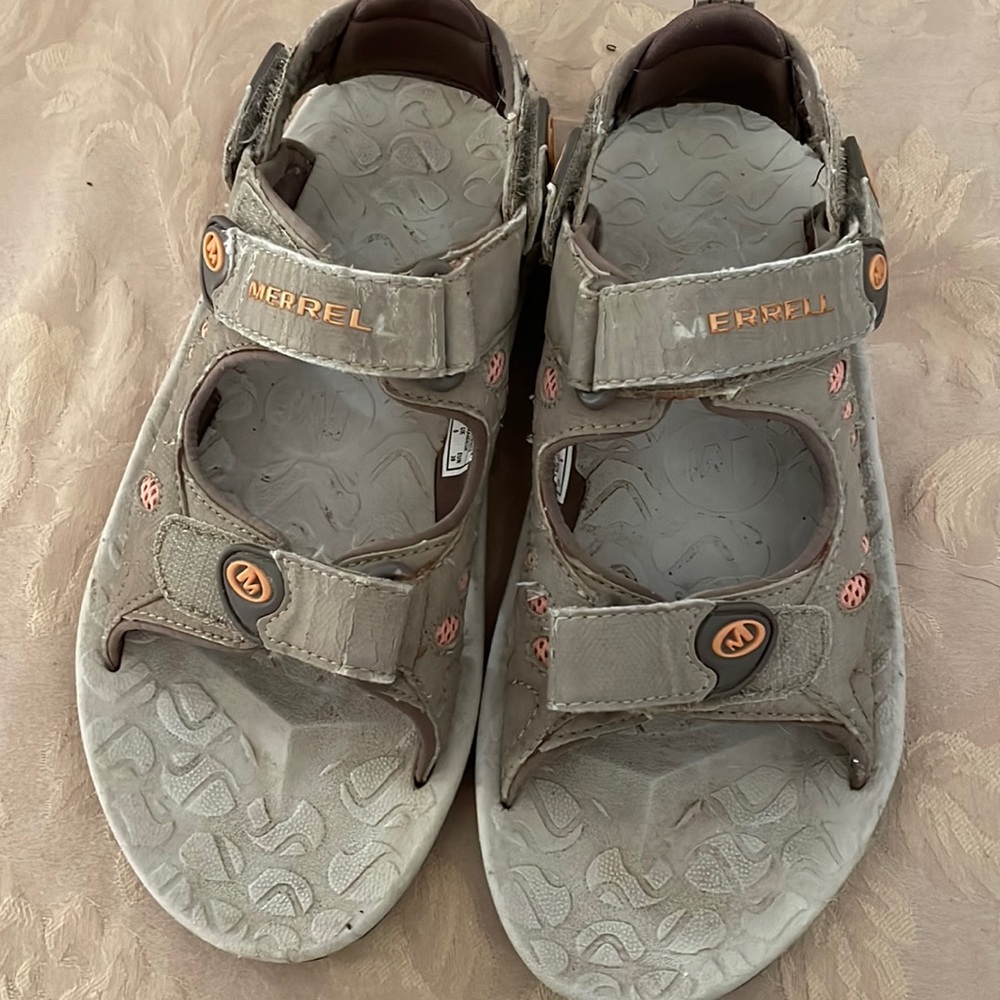 Merrell sandals tan